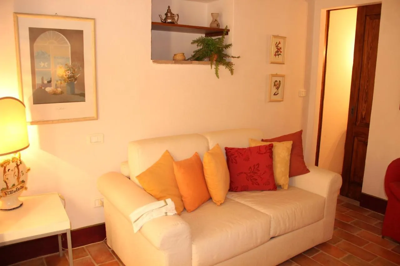 Trilocale Nel Centro Storico Apartment Montemerano